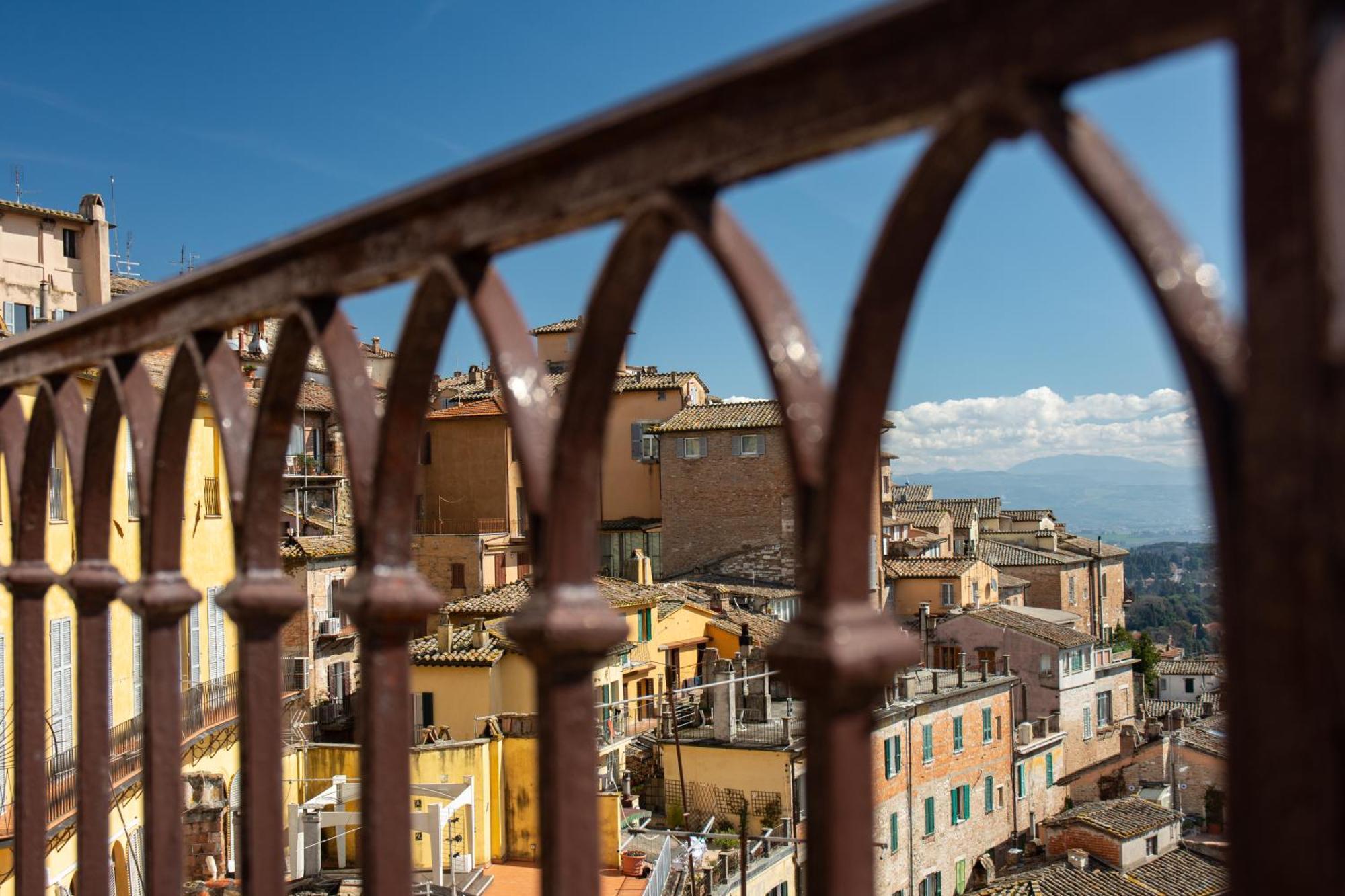 Belvedere Suite - Terrazzo Con Vista Perugia Bagian luar foto